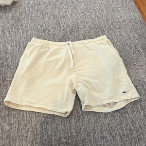Vineyard short